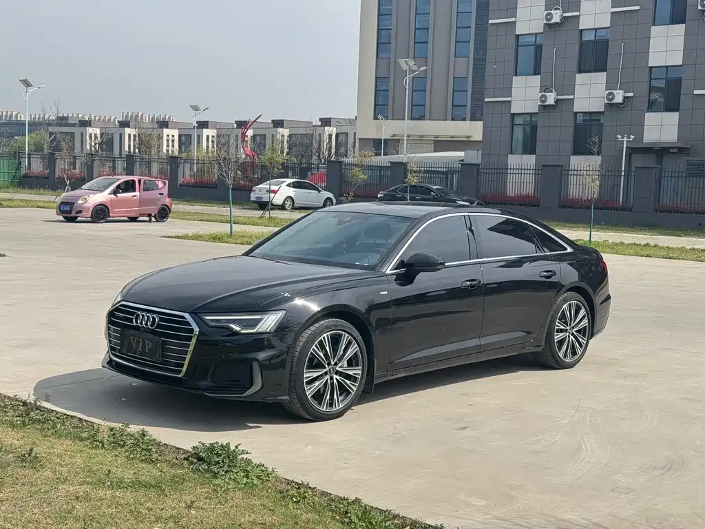 Audi A6L 2022