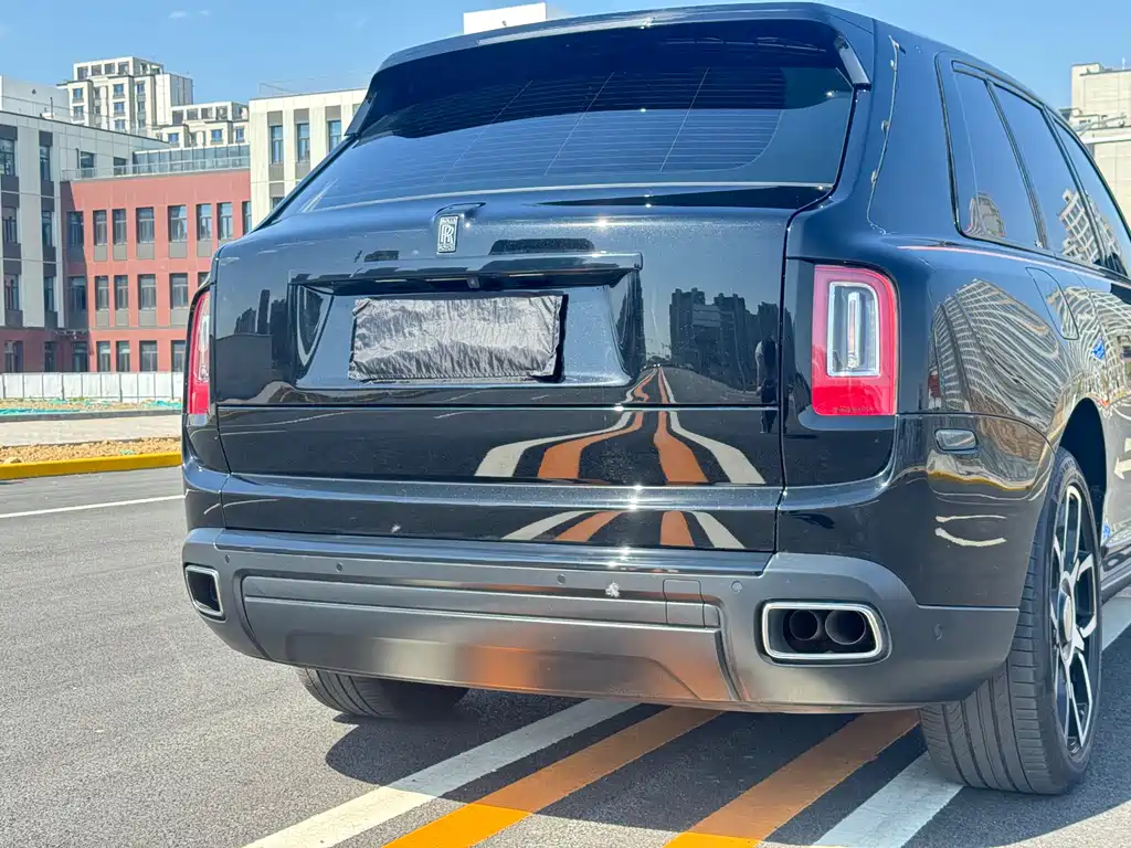 Rolls-Royce Cullinan 4-seat Edition, фото 4