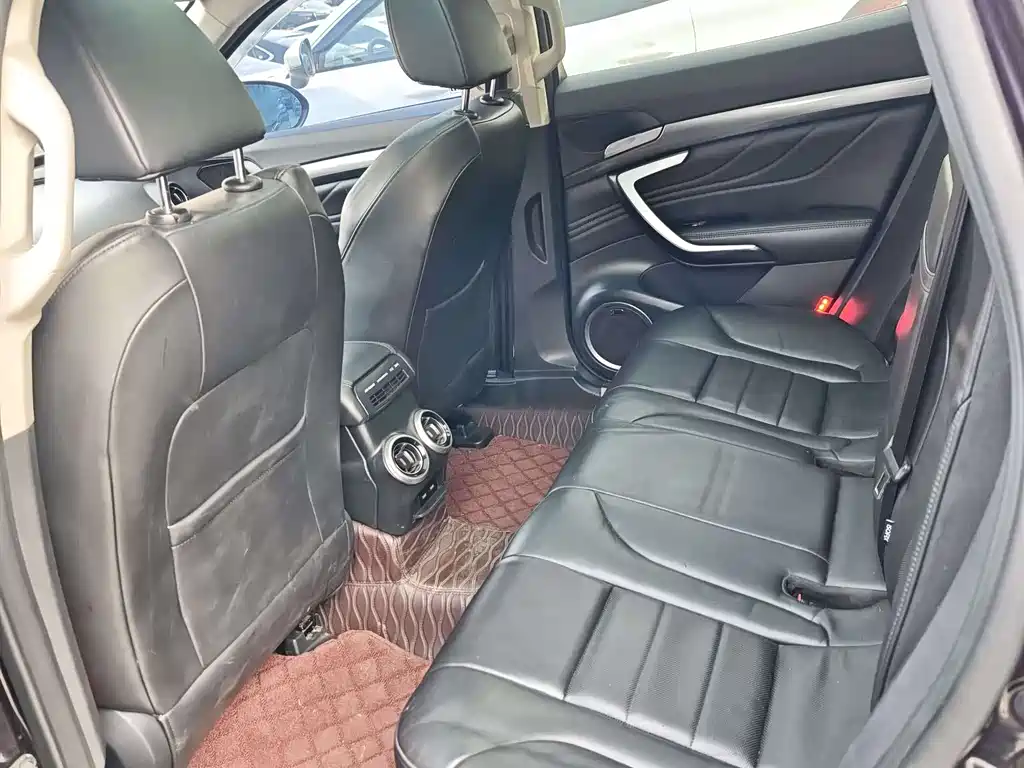 WEI PAI WEI BRAND VV7