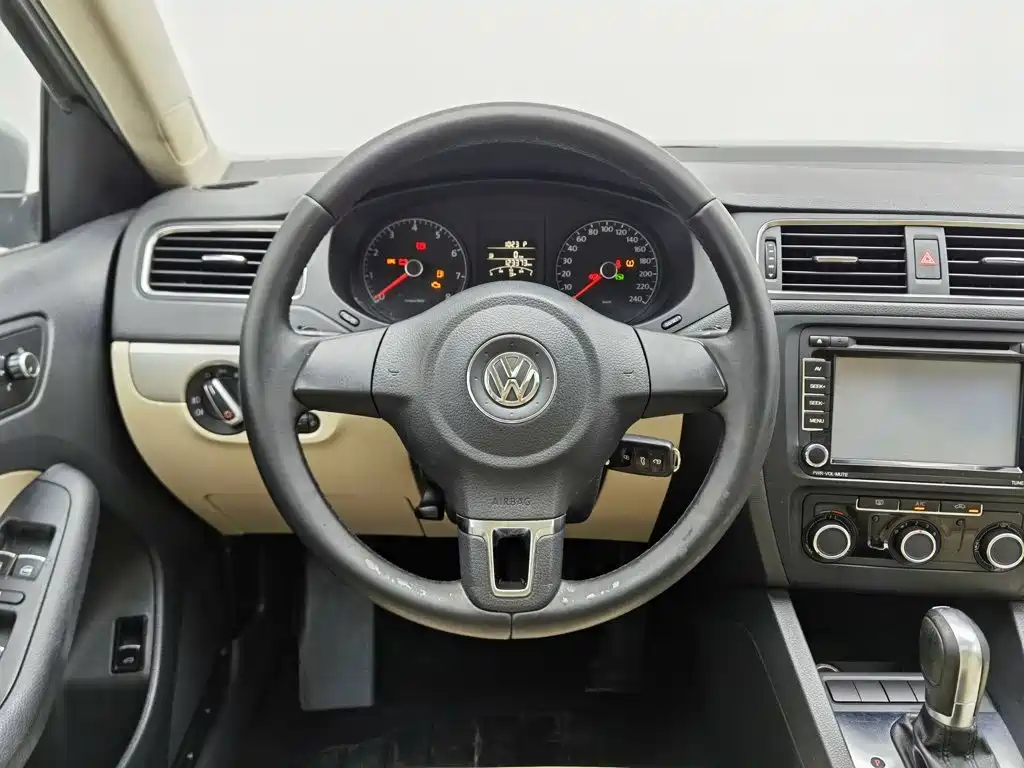 Volkswagen Sagitar — миниатюра 11