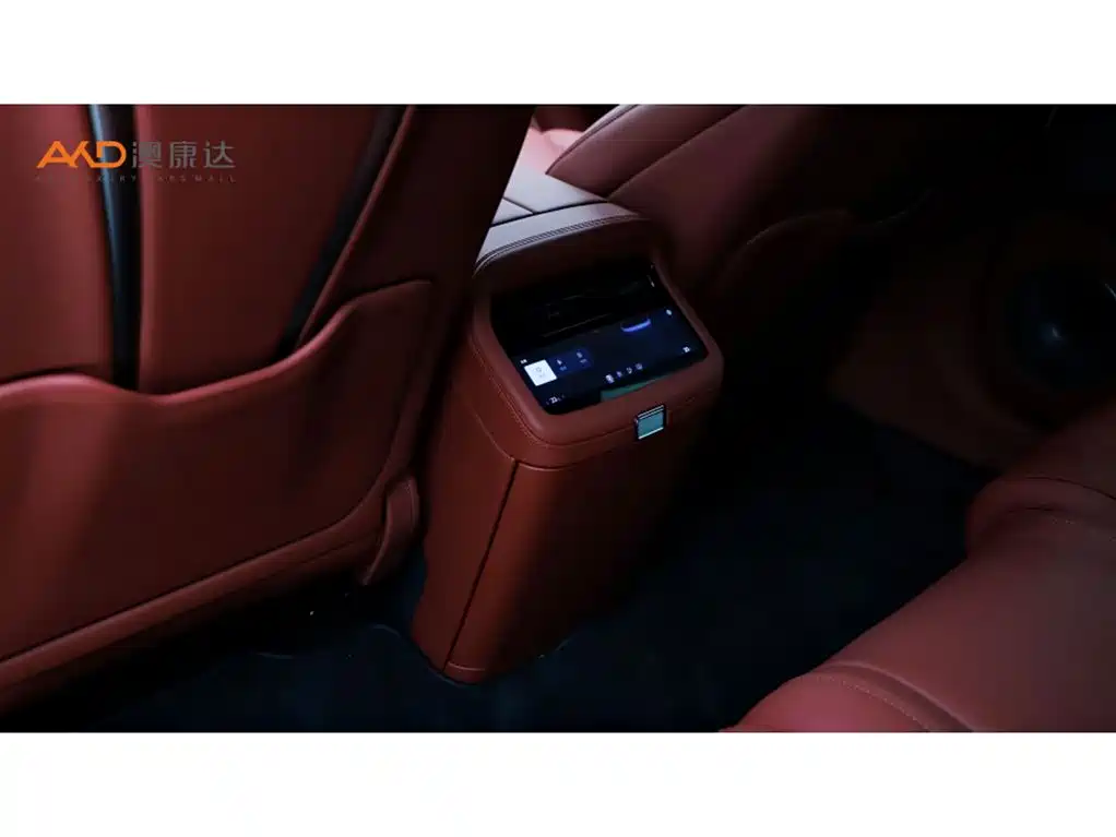 Yangwang Yangwang U7 — миниатюра 9
