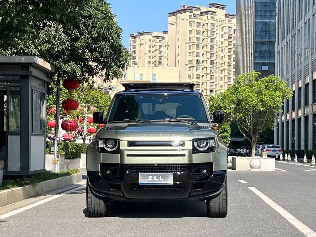 Land Rover Defender — миниатюра 2