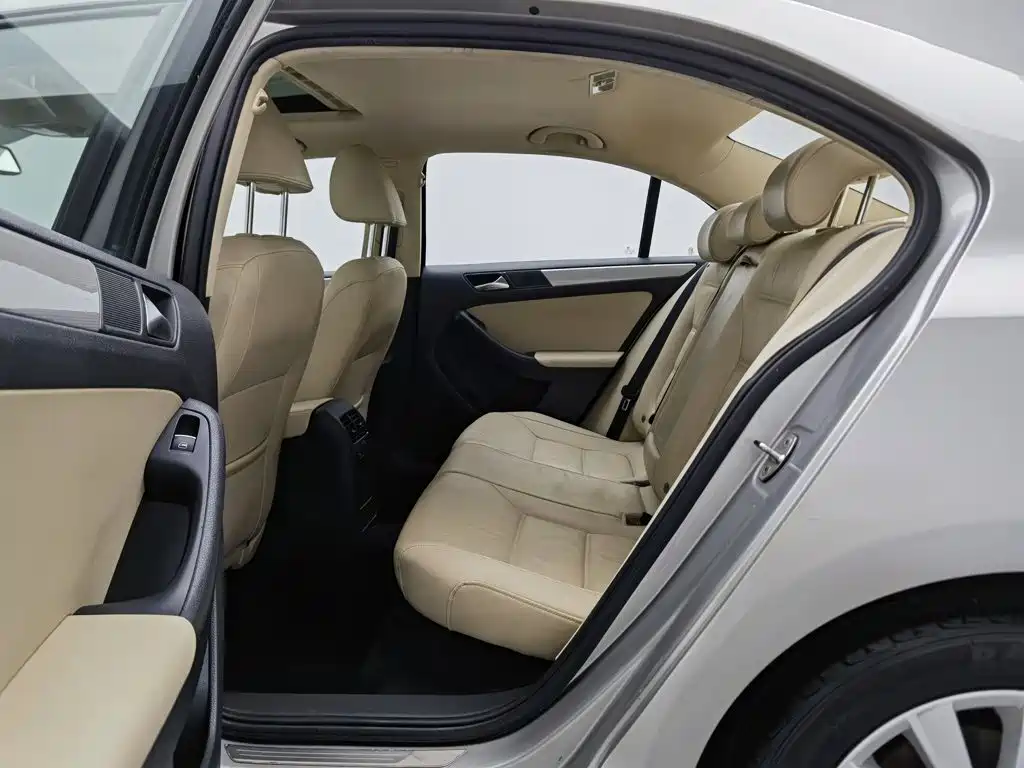 Volkswagen Sagitar — миниатюра 15