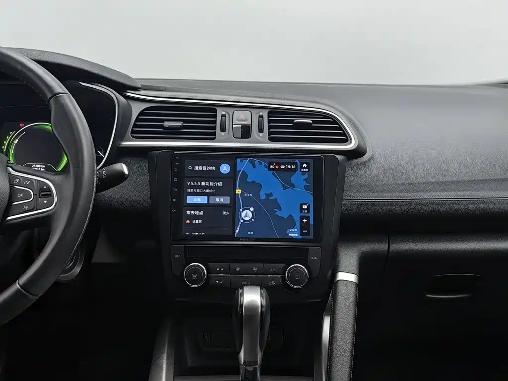 Renault Kadjar — миниатюра 12