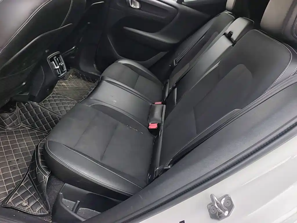 Volvo XC40 — миниатюра 17