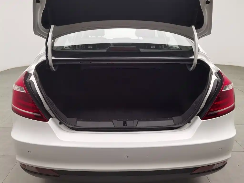 Geely Emgrand — миниатюра 16