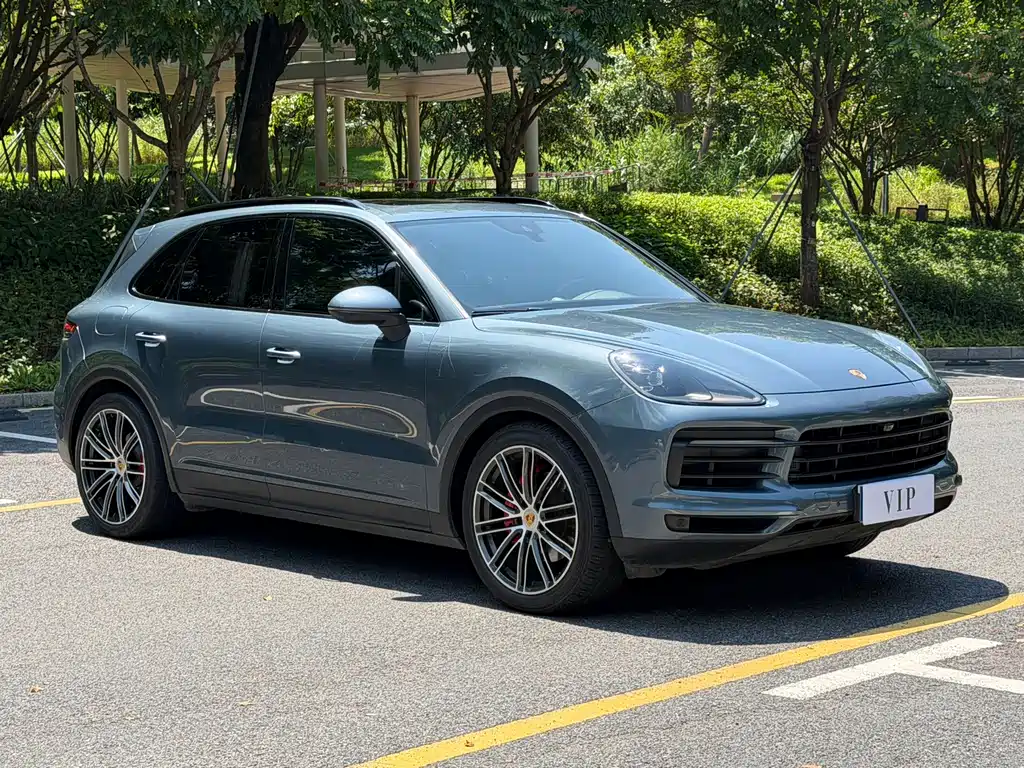 Porsche Cayenne — миниатюра 3