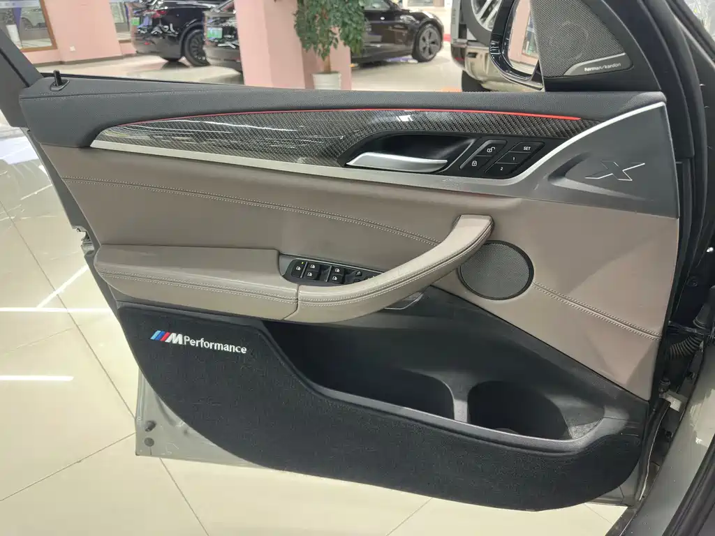 BMW X3 M — миниатюра 6