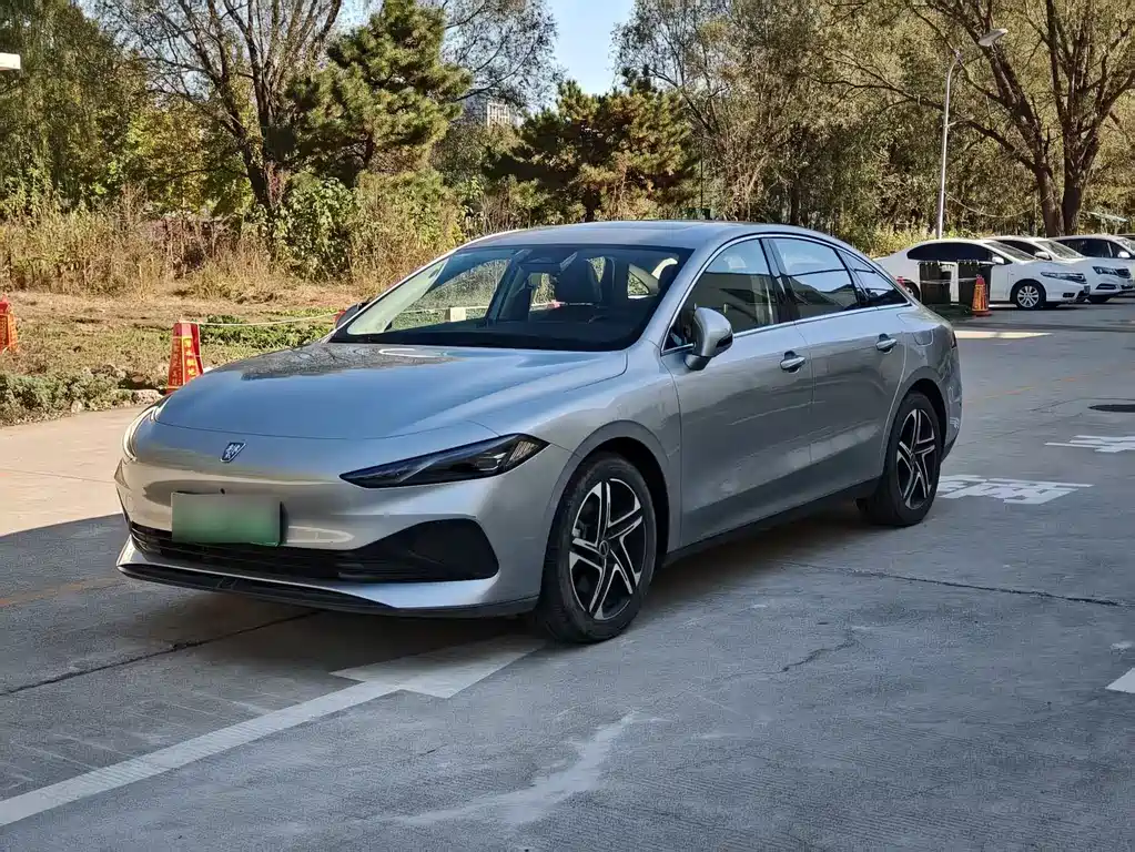 Roewe D7