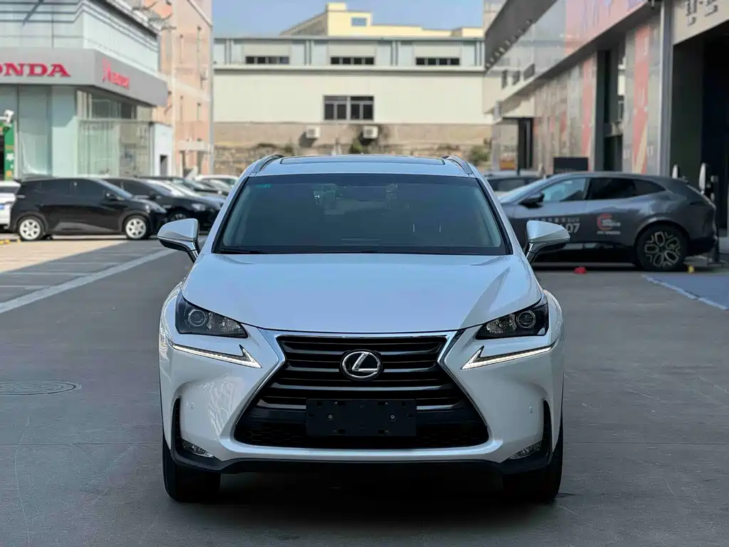 LEXUS NX