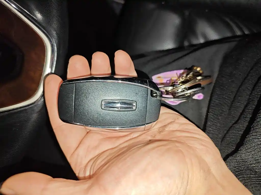 Lincoln MKZ — миниатюра 9