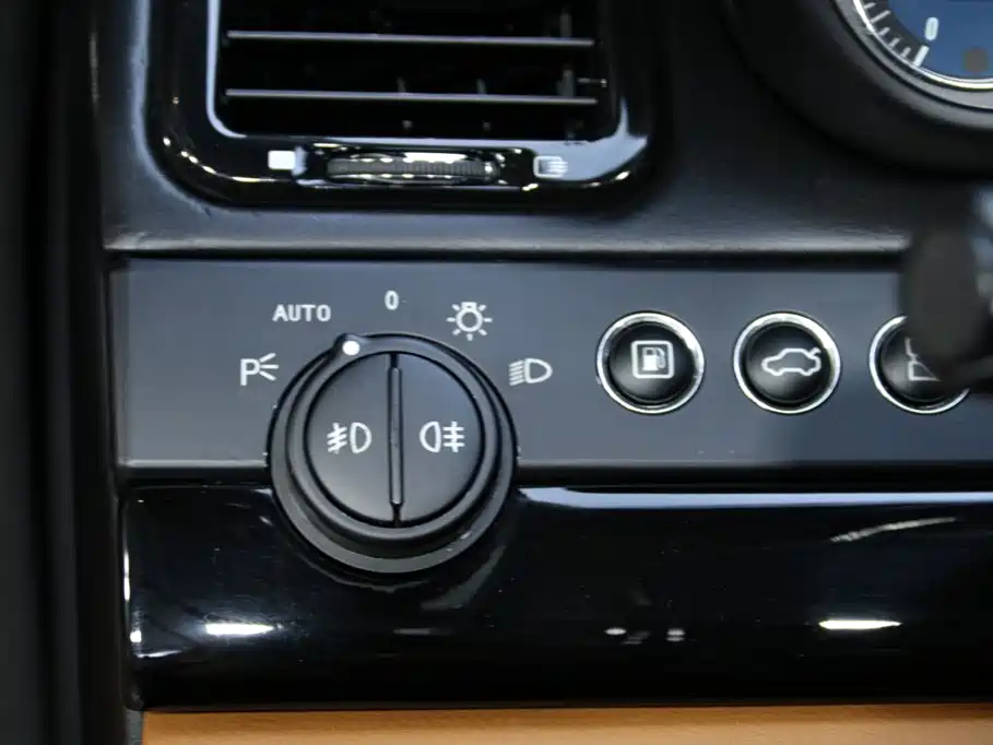 Maserati Quattroporte — миниатюра 10