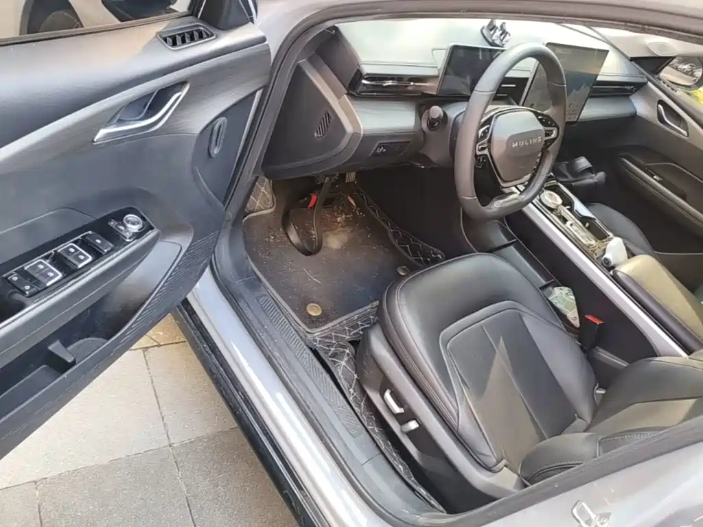 Wuling Xingguang — миниатюра 16