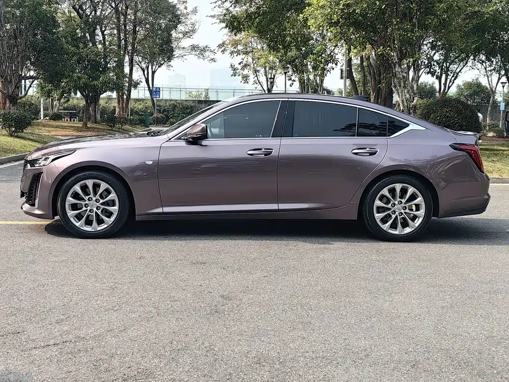 Cadillac CT5 — миниатюра 10