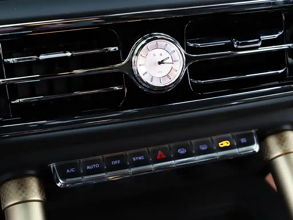Hongqi Hongqi Golden Sunflower Guoyao — миниатюра 15