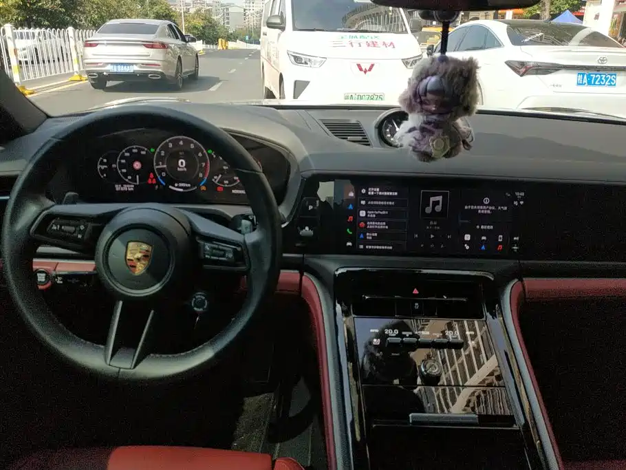 Porsche Panamera — миниатюра 16