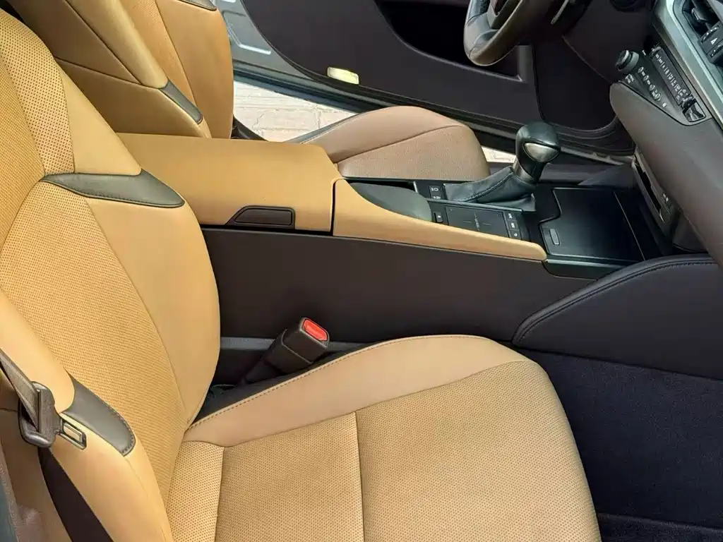 Lexus ES — миниатюра 4