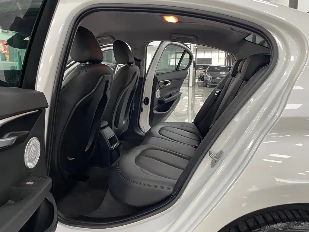 BMW 1 Series 1 2023 120i M Sport