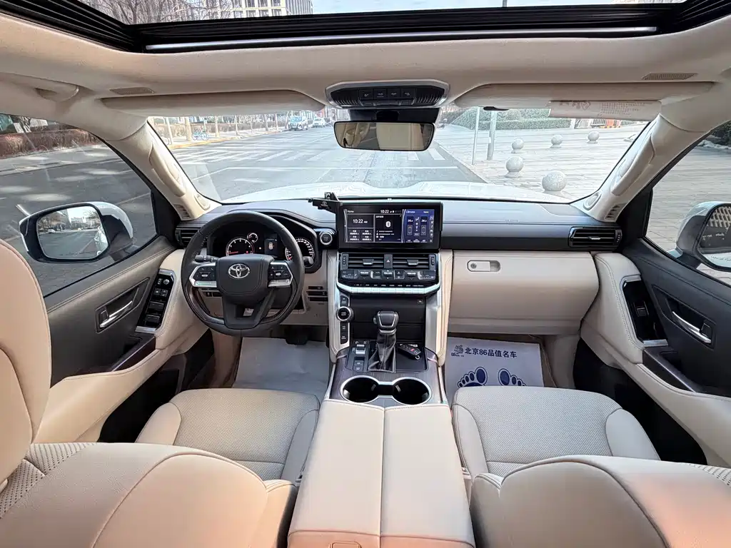Toyota Land Cruiser 2025 3.5L AT