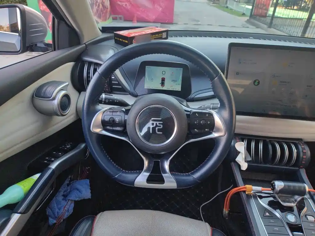 BYD Yuan Plus — миниатюра 3