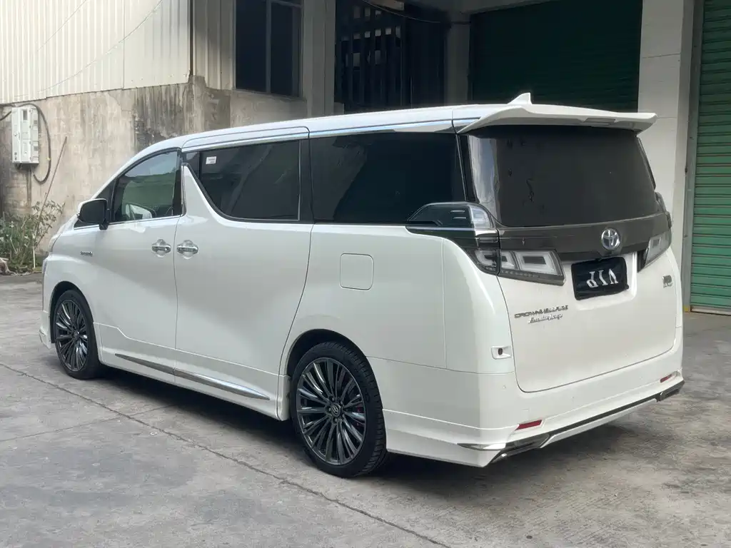 Toyota Vellfire 2023 2.5L HV