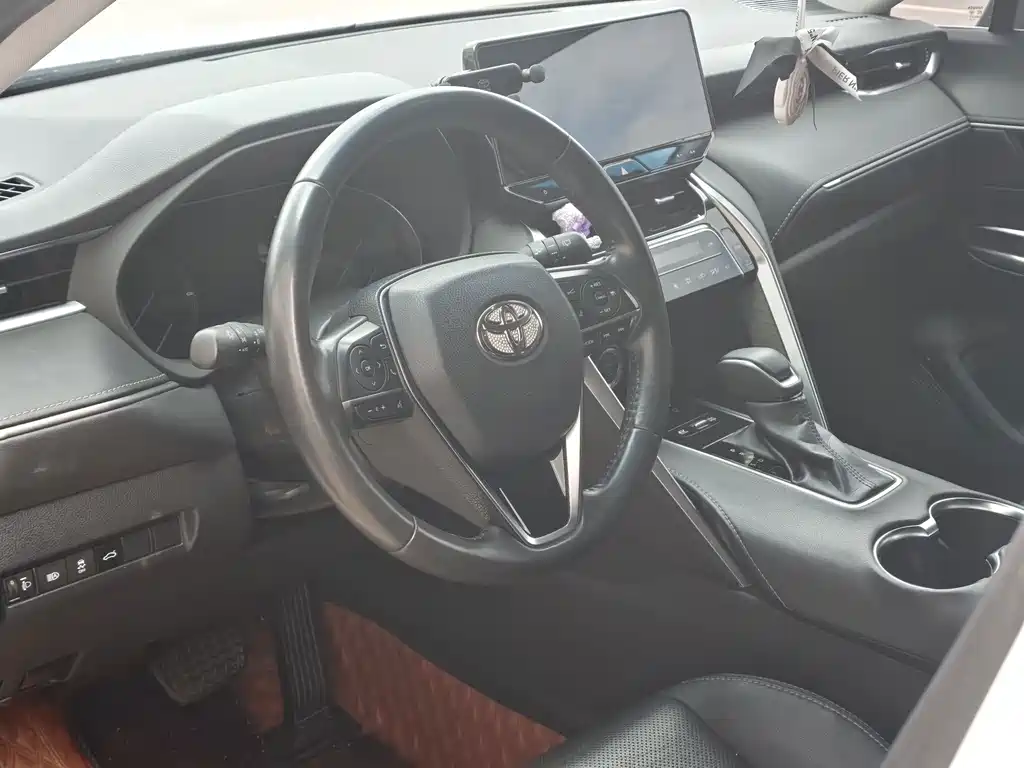 Toyota Harrier — миниатюра 7