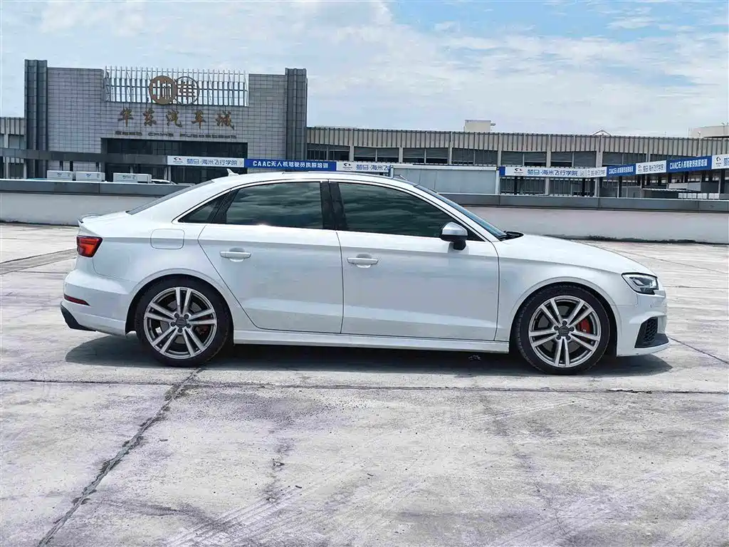 Audi S3 2017 S3 2.0T Limousine