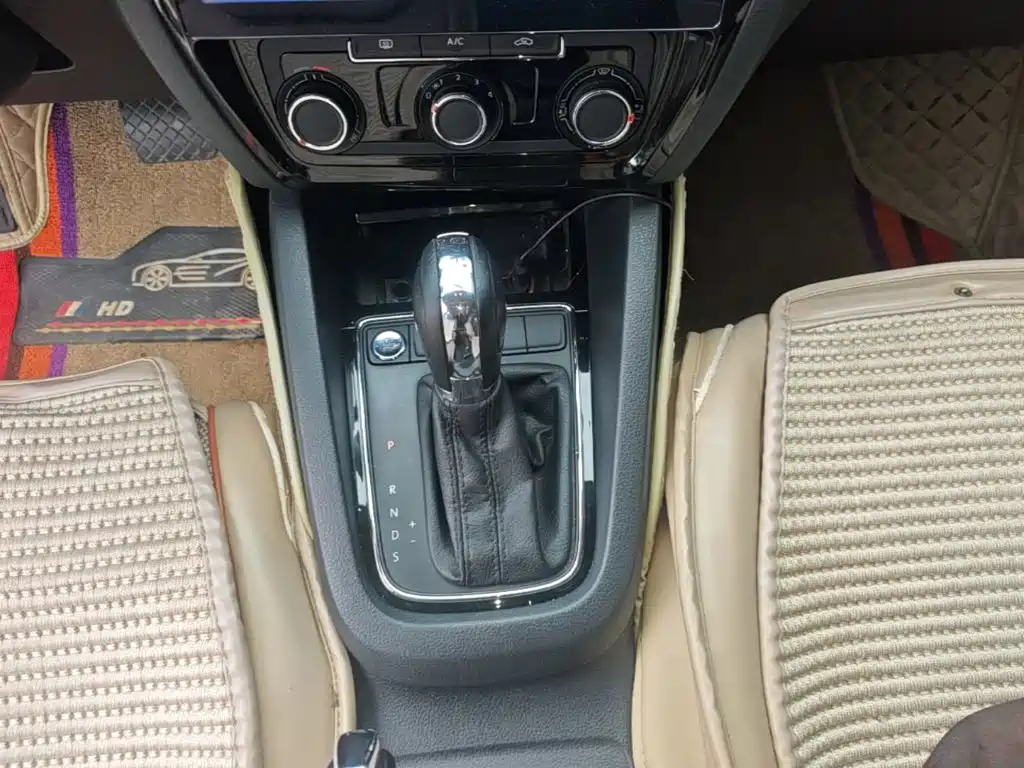 Volkswagen Sagitar — миниатюра 14