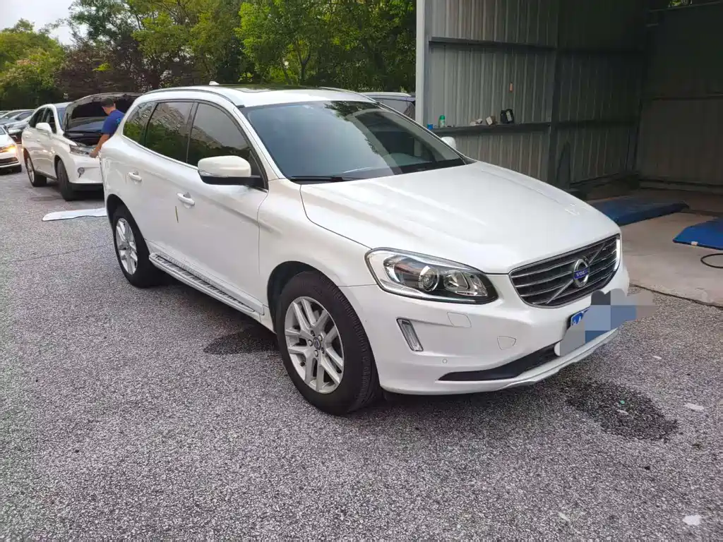 Volvo XC60 — миниатюра 2