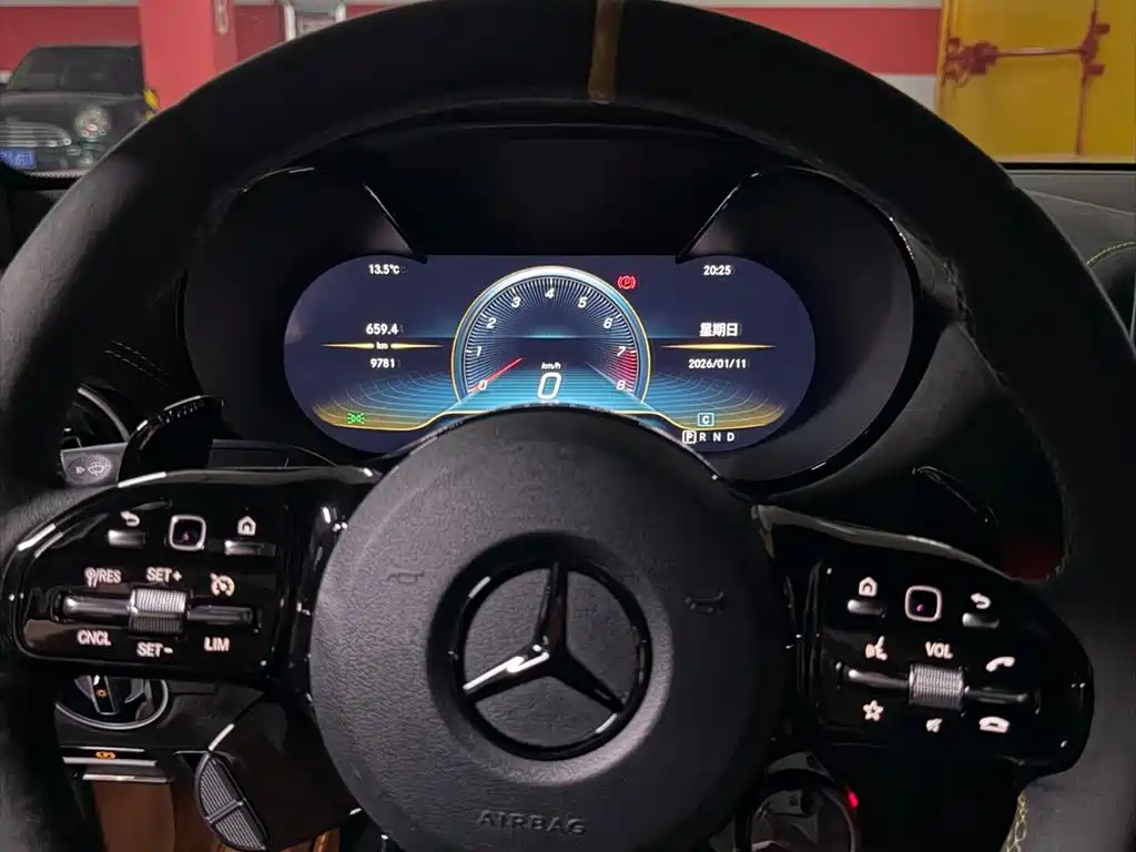 MERCEDES-BENZ AMG GT