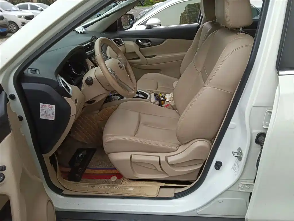 Nissan X-Trail 2014 2.0L CVT Comfort 2WD
