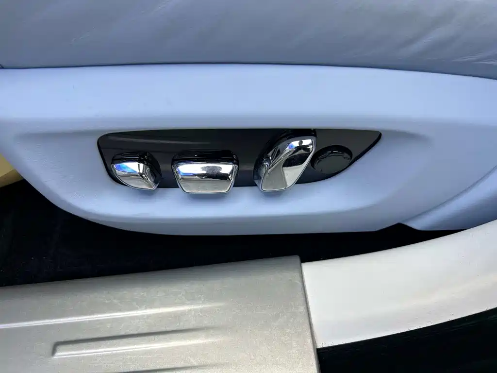 Rolls-Royce Ghost — миниатюра 26