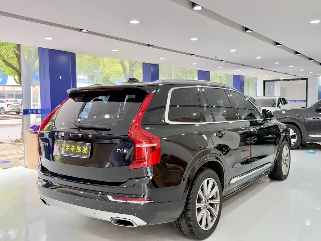 Volvo XC90 2019 T6 7 мест V