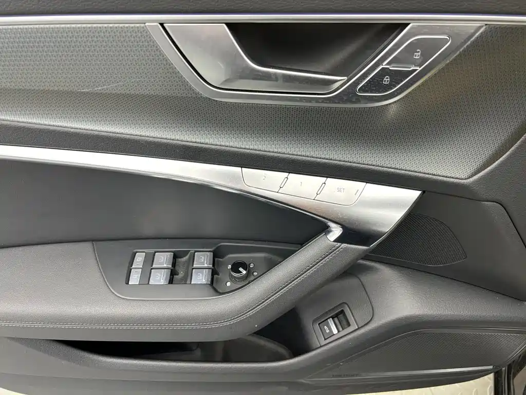 Audi A6 (Import) — миниатюра 42