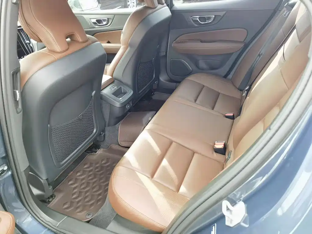 Volvo S60 — миниатюра 6