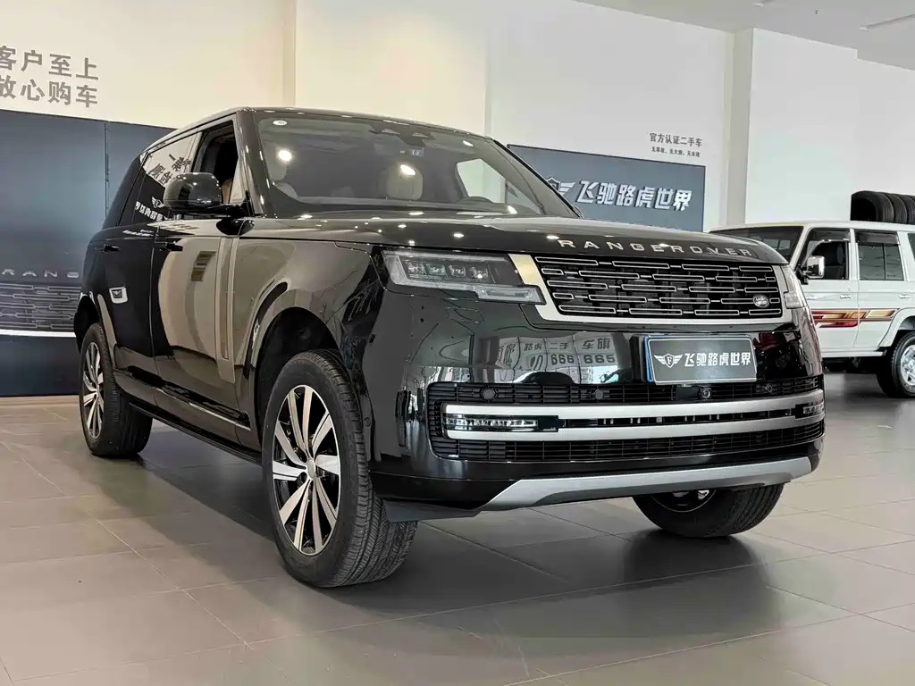 Land Rover Range Rover 2025 3.0 L6 400PS Long Wheelbase