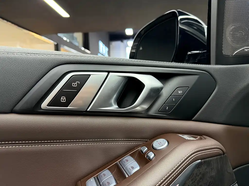 BMW X5 — миниатюра 22