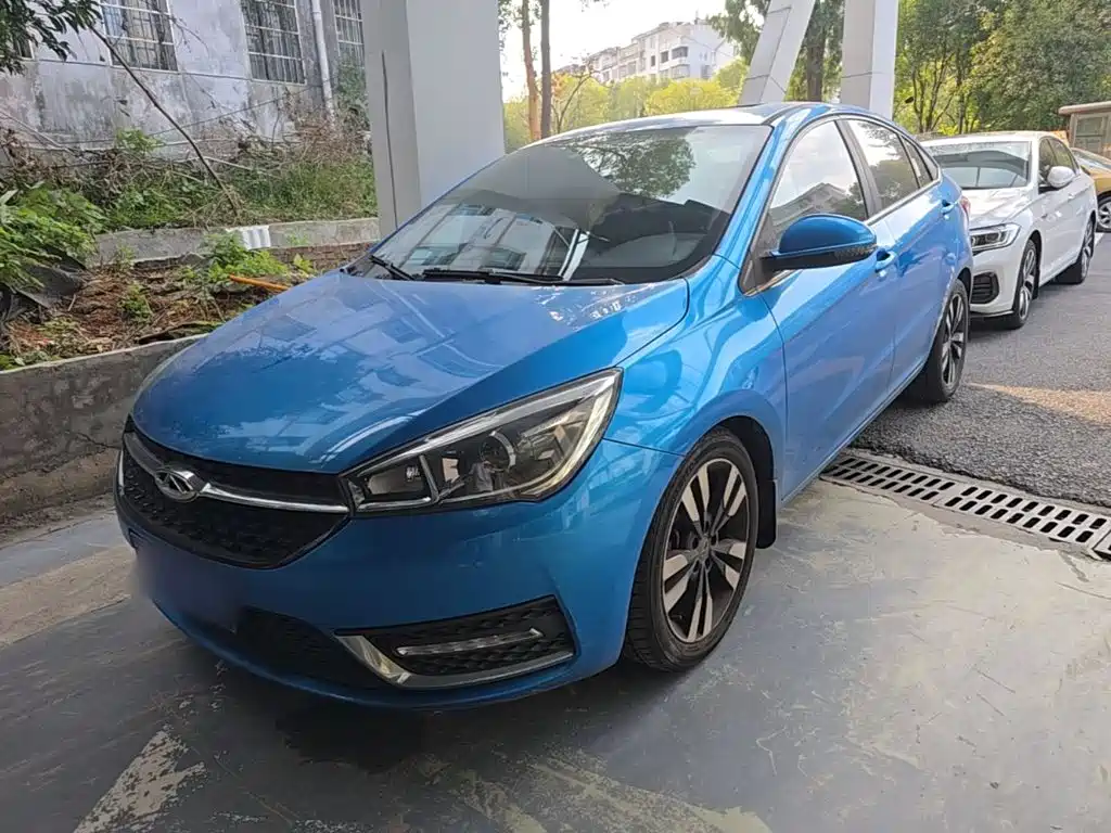 Chery Arrizo 5