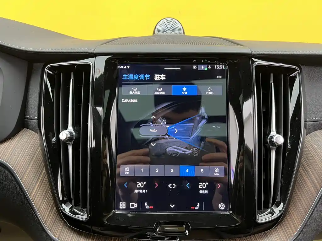 Volvo XC60 — миниатюра 27