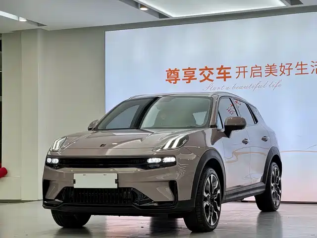 2023 Lynk & Co 06