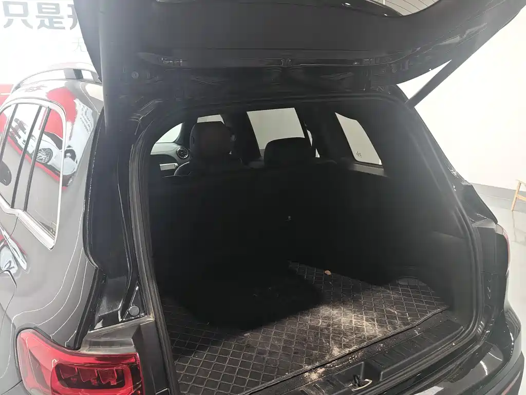 Mercedes-Benz EQB — миниатюра 14