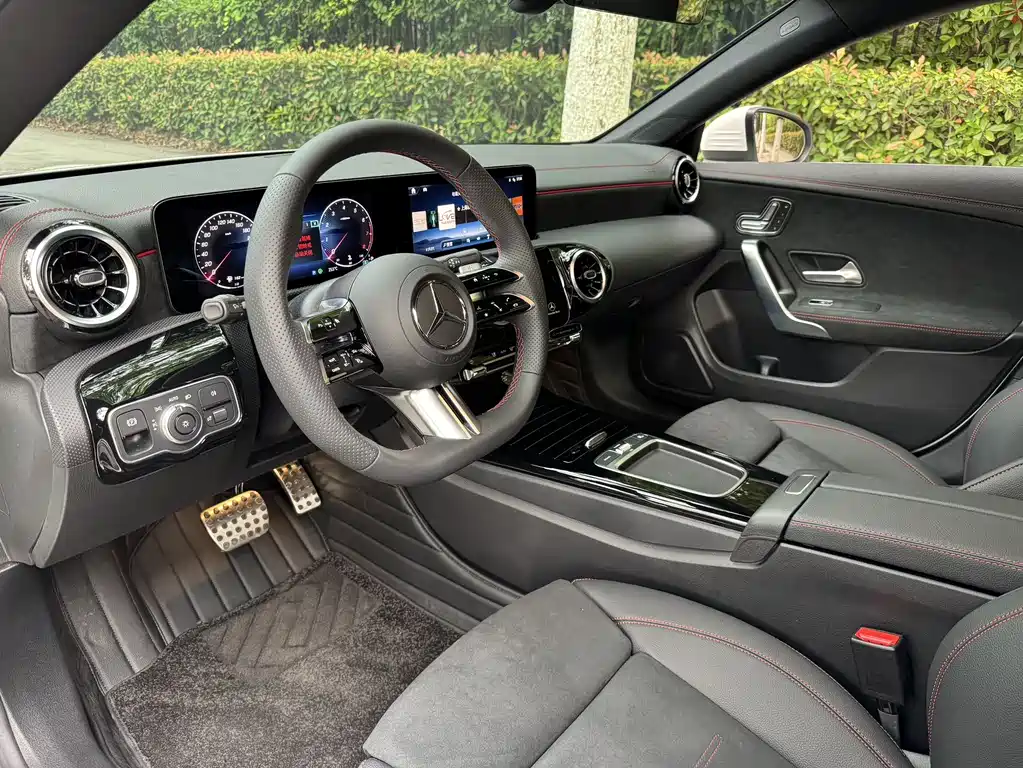 Mercedes-Benz CLA 2026 CLA 200