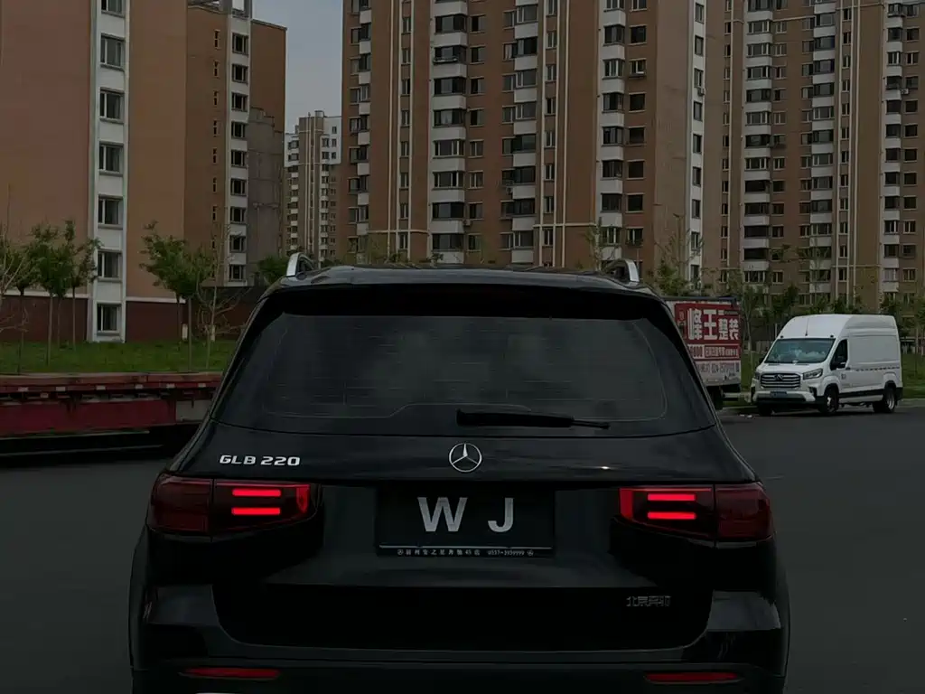 Mercedes-Benz GLB 2024 GLB 220