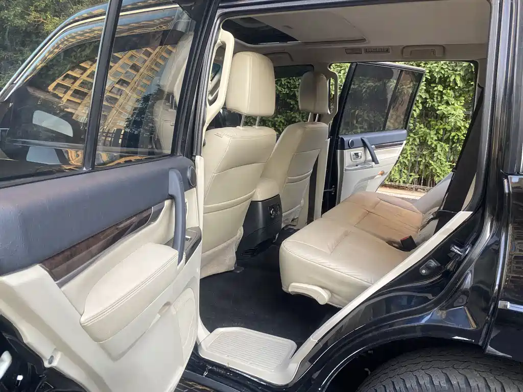 Mitsubishi V97 2019 3.8L AT