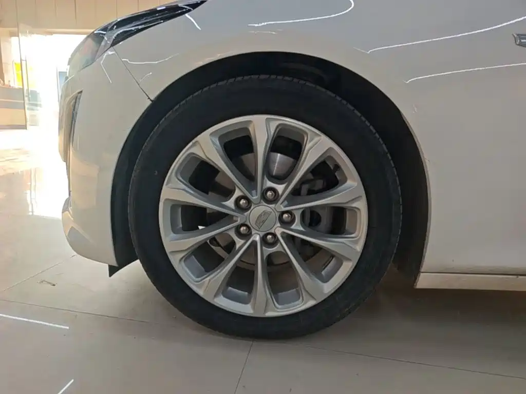 Cadillac CT5 — миниатюра 23