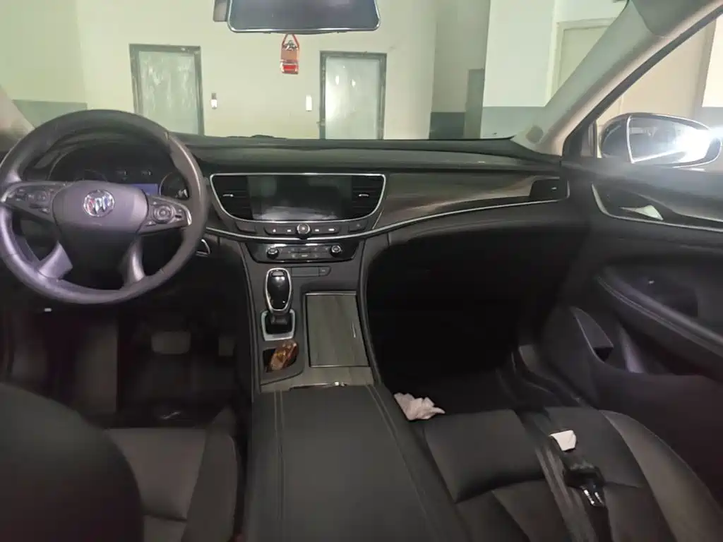 Buick LaCrosse — миниатюра 11