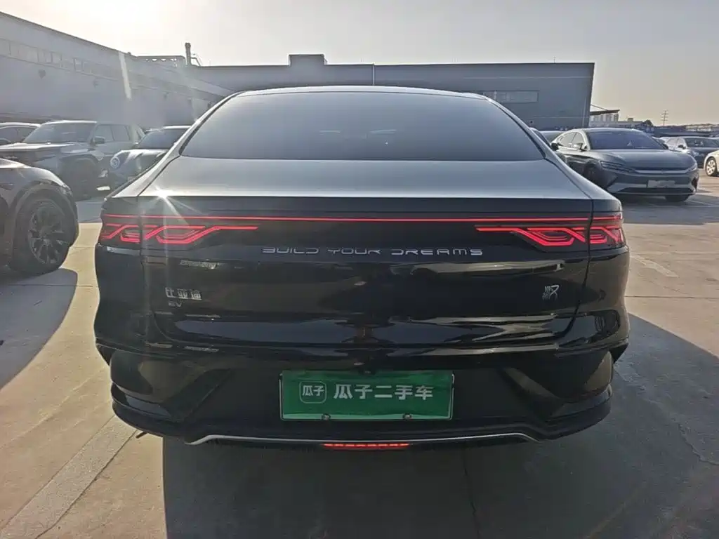 BYD Han — миниатюра 6
