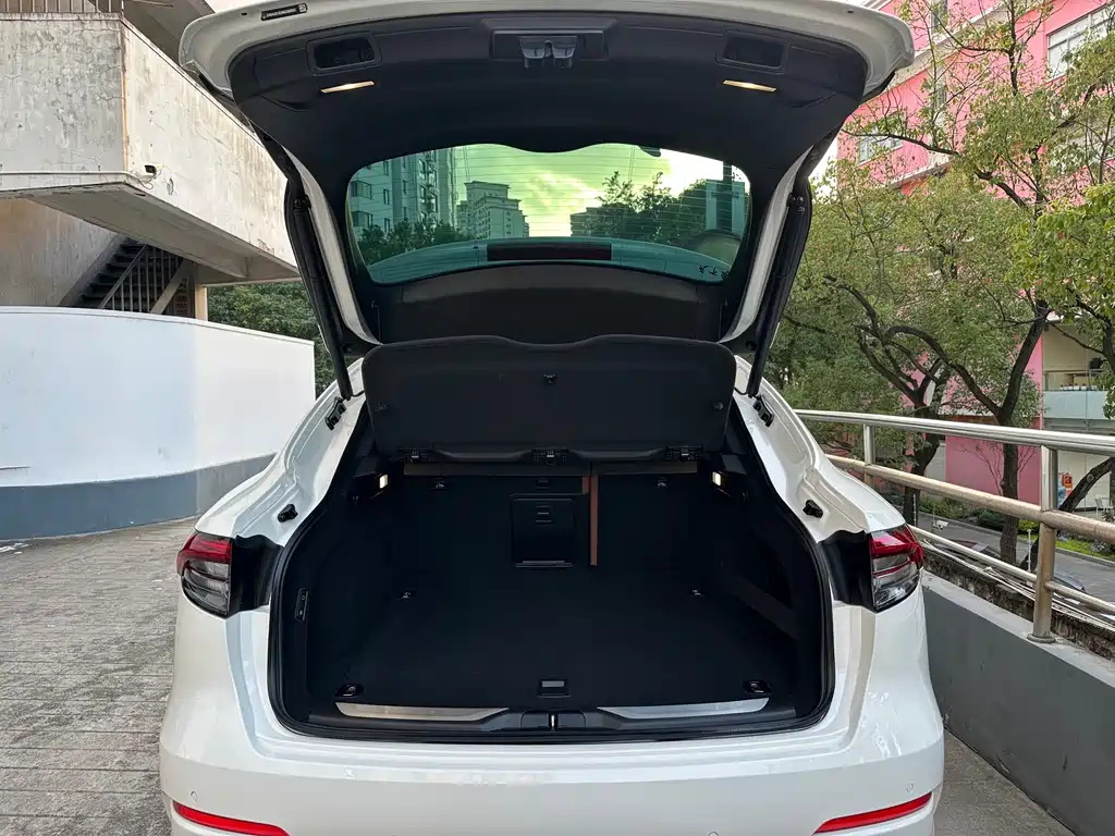 Maserati Levante — миниатюра 17