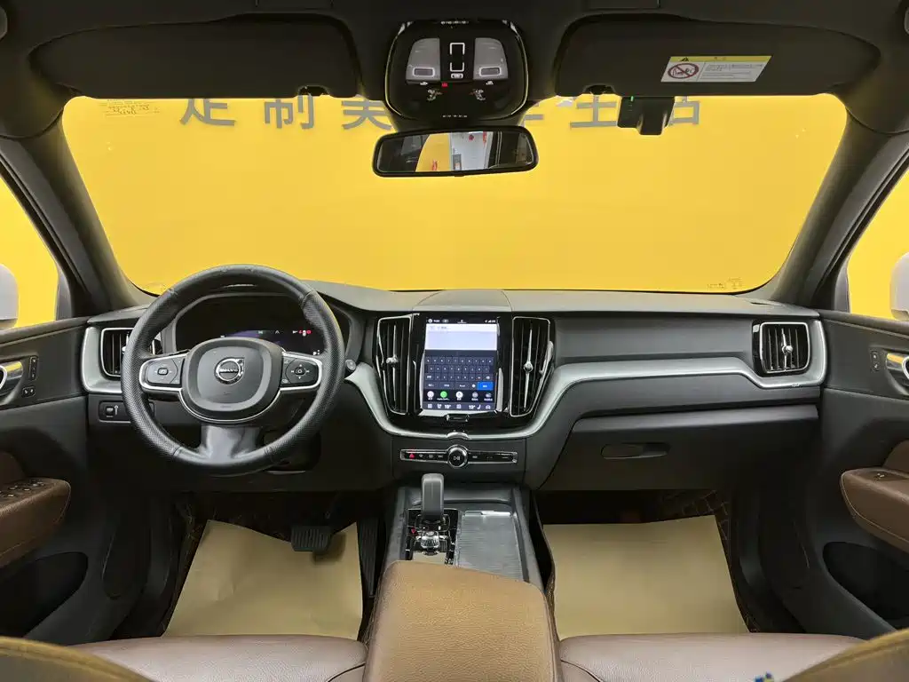 Volvo XC60 — миниатюра 37