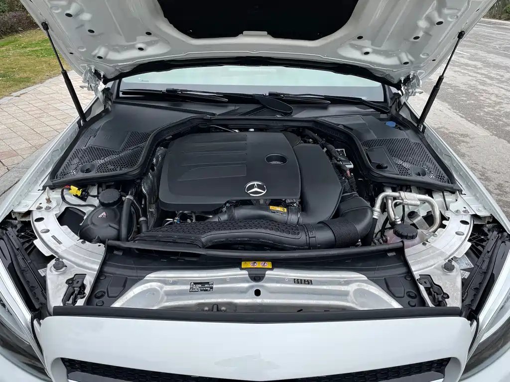 MERCEDES-BENZ C CLASS